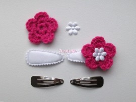 Zelf haarspeldjes maken Diy wit satijn met fuchsia roze gehaakte bloemen van 3.5 cm.